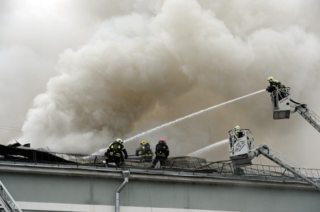 Пожар произошел в одной из школ Ярославской области, никто не пострадал