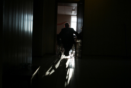Прокуратура выявила свыше 140 нарушений в частном приюте для пожилых в Прикамье, возбуждено дело