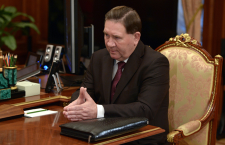 Губернатор Курской области Александр Михайлов объявил о досрочном сложении полномочий