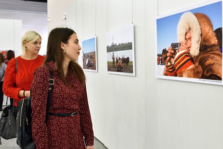Выставка "Тепло ямальской Арктики" открылась в Тюмени
