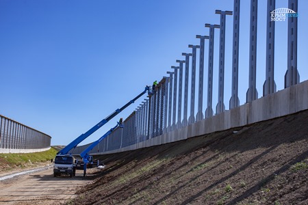 Шумопоглощающие стенки появятся на железнодорожных подходах к Крымскому мосту