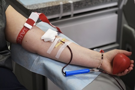 Более 150 жителей Оренбуржья сдали кровь для пострадавших в Керчи