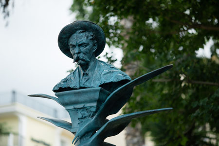 Памятник Горькому открыли в итальянском Сорренто
