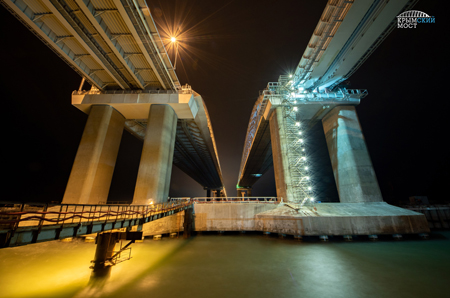 Все железнодорожные опоры Крымского моста готовы