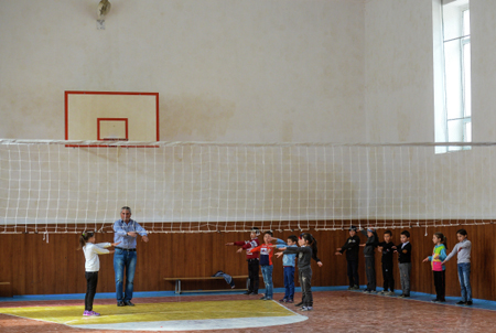 Суд запретил заниматься в спортзале школы Златоуста Челябинской области из-за содержания в воздухе радона