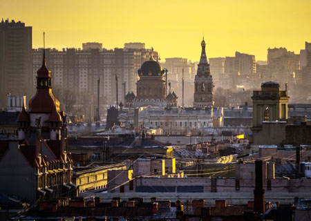 Роспотребнадзор контролирует загрязнение воздуха после пожара на складе бумажной продукции в Петербурге