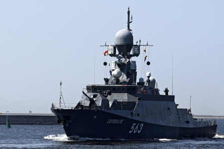 Россия усиливает группировку ВМФ в Крыму кораблем с крылатыми ракетами "Калибр"