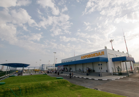 ВТБ и основатель "Балтики" построят новый аэровокзальный комплекс в аэропорту Геленджика