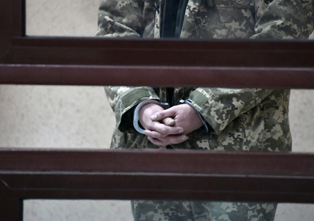 Более трети задержанных украинских моряков отказались давать показания