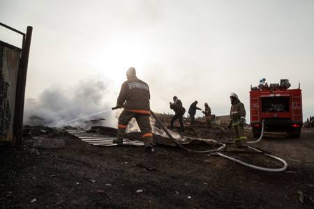 Три ребенка погибли на пожаре в Костромской области