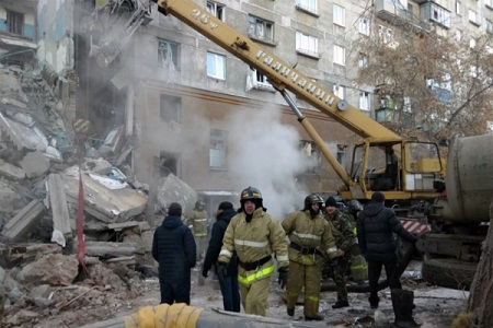 Четыре человека погибли в результате взрыва в доме в Магнитогорске, судьба еще 68 человек неизвестна