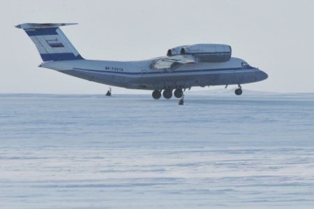 Российская авиация будет регулярно патрулировать Арктику
