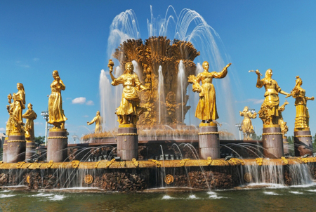 Реставрация фонтана "Дружба народов" на ВДНХ в Москве завершится весной