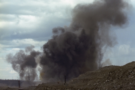 Жителей Кандалакши испугало облако из угольной пыли