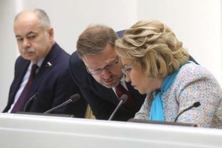 Матвиенко назвала "ничтожным" акт США, запрещающий признавать Крым российским