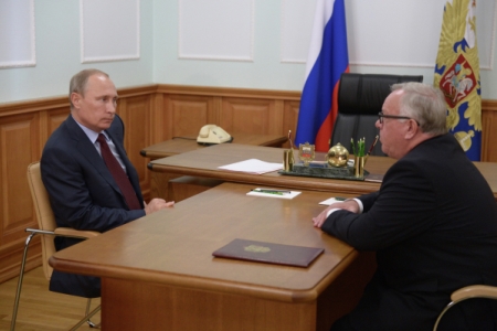 Путин принял отставку Бердникова и назначил Хорохордина врио главы Республики Алтай