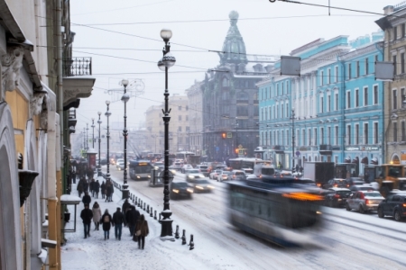 На автобусных остановках Петербурга появятся стихи современных поэтов России