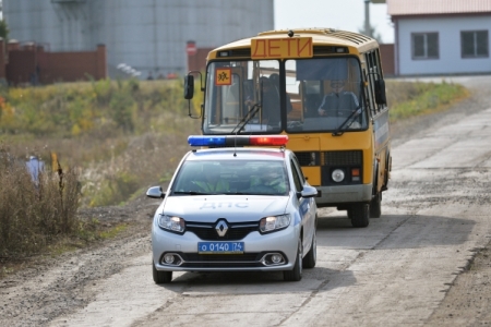 Новые автобусы поступили в школы Иркутской области