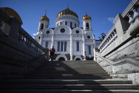 Пожар произошел в бытовках у Храма Христа Спасителя в Москве
