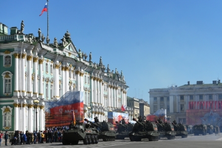 Более 30 единиц авиационной техники примут участие в параде Победы в Петербурге