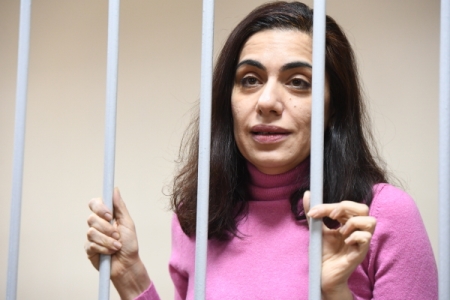 Арест обвиняемой в шпионаже Карины Цуркан продлен еще на 2 месяца