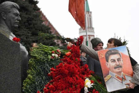 Число позитивно относящихся к Сталину россиян впервые превысило 50%