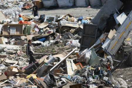 Штрафы за мусор на придомовой территории введены в Астраханской области