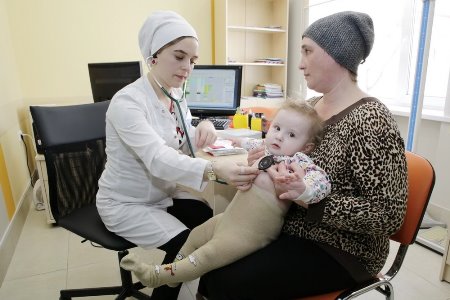 Свыше 220 врачей смогут воспользоваться госпрограммой "Земский доктор" в Дагестане