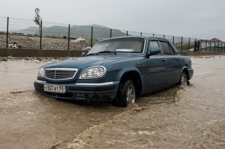 Около 30 дач остаются в зоне подтопления на реке Абакан в Хакасии