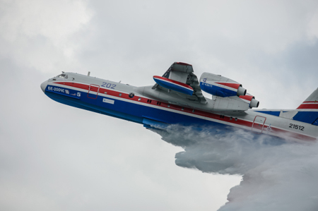 Самолет Бе-200 и спасателей из Хабаровска планируют задействовать в Приамурье на майские праздники