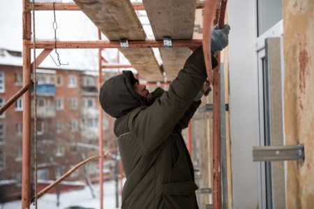 Медведев поручил разработать предложения по льготному кредитованию капремонта жилья