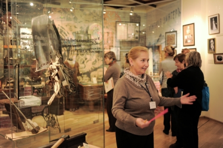 Пожилые жители Подмосковья смогут бесплатно посещать региональные музеи