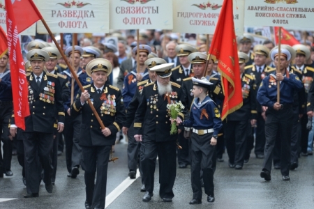 Путин поздравляет жителей Крыма и Севастополя с 75-летием освобождения от немецко-фашистских захватчиков
