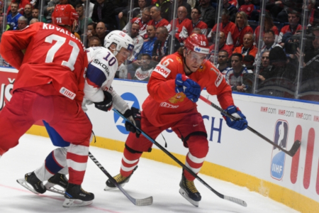 Россия победила Норвегию в стартовом матче ЧМ по хоккею