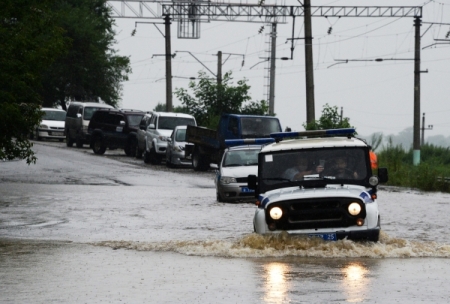 Стадо и пять машин унес селевой поток в Дагестане