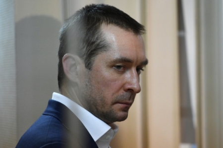 Гособвинение запросило 15,5 лет колонии для полковника Захарченко