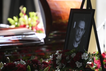 Церемония прощания с Доренко прошла на Троекуровском кладбище в Москве