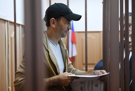 Следствие просит суд продлить арест экс-министра Абызова до 25 июля