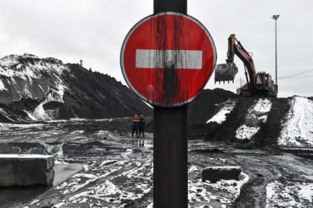 Работу стивидоров, не перешедших на закрытую перевалку угля в 2020 году, остановят в Приморье