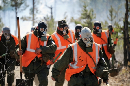 Свыше 400 военнослужащих находятся в готовности для борьбы с лесными пожарами в Бурятии