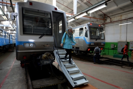 Производителя поезда, застрявшего в московском метро, оштрафуют на 1,5 млн рублей