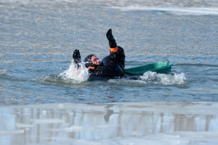 Эвенкийский школьник спас тонущую в ледяной реке девочку