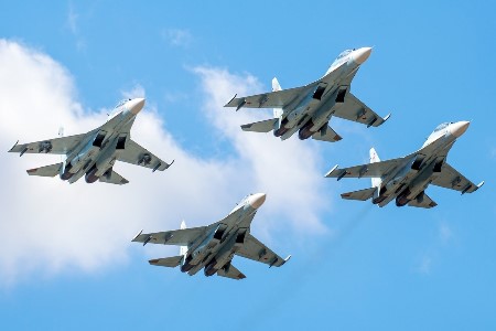 "Стрижи", "Беркуты" и "Соколы России" устроят авиашоу в небе над Севастополем