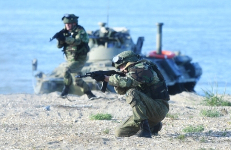 Балтфлот в Калининградской области на фоне маневров НАТО провел противодесантные учения