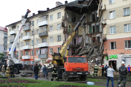 Четверо жителей Междуреченска осуждены по делу о гибели людей при обрушении дома в ходе строительных работ