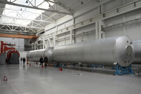 Изготовитель ракеты-носителя "Ангара" омский "Полет" будет загружен заказами на 40 лет вперед - губернатор