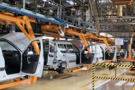 АвтоВАЗ с 3 июля остановит производство в Тольятти и Ижевске