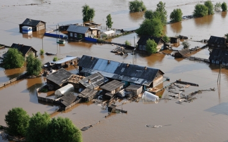 Двое из 11 пропавших без вести в зоне паводка под Иркутском найдены живыми