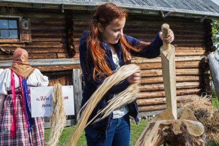 Музей льна открылся в Псковской области