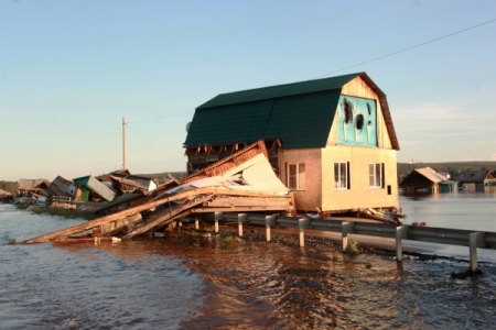 Более 4,2 тыс. домов утрачено в результате паводка в Иркутской области